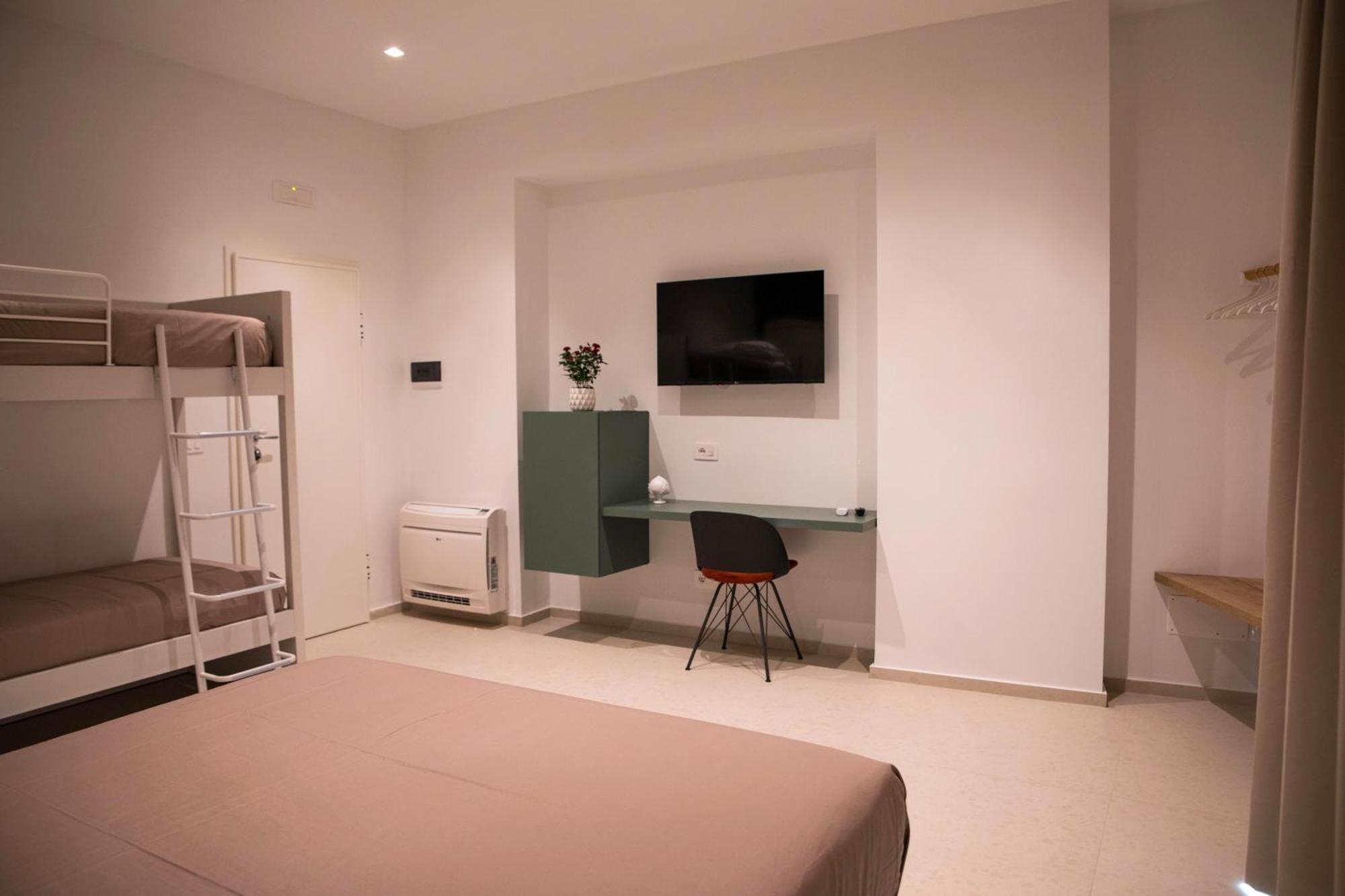 Your House Rooms 3 콘베르사노 외부 사진